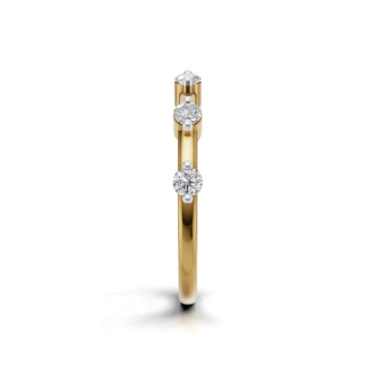 Avarta Trending Gold Minimalistic Eternity Band with Certified Lab Diamonds – Elegant & Timeless Design