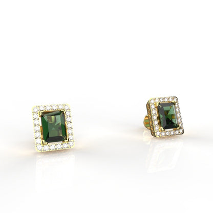 Avarta 18K Gold Certified Diamond Emerald Pendant Set