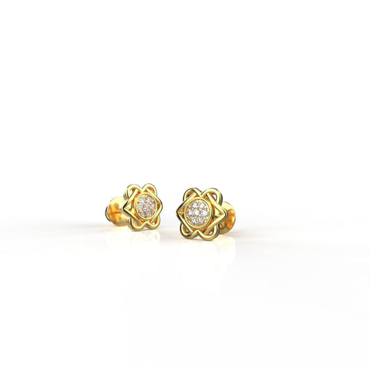 Avarta 18K Gold Diamond Studs Earrings For Girls &amp; Women