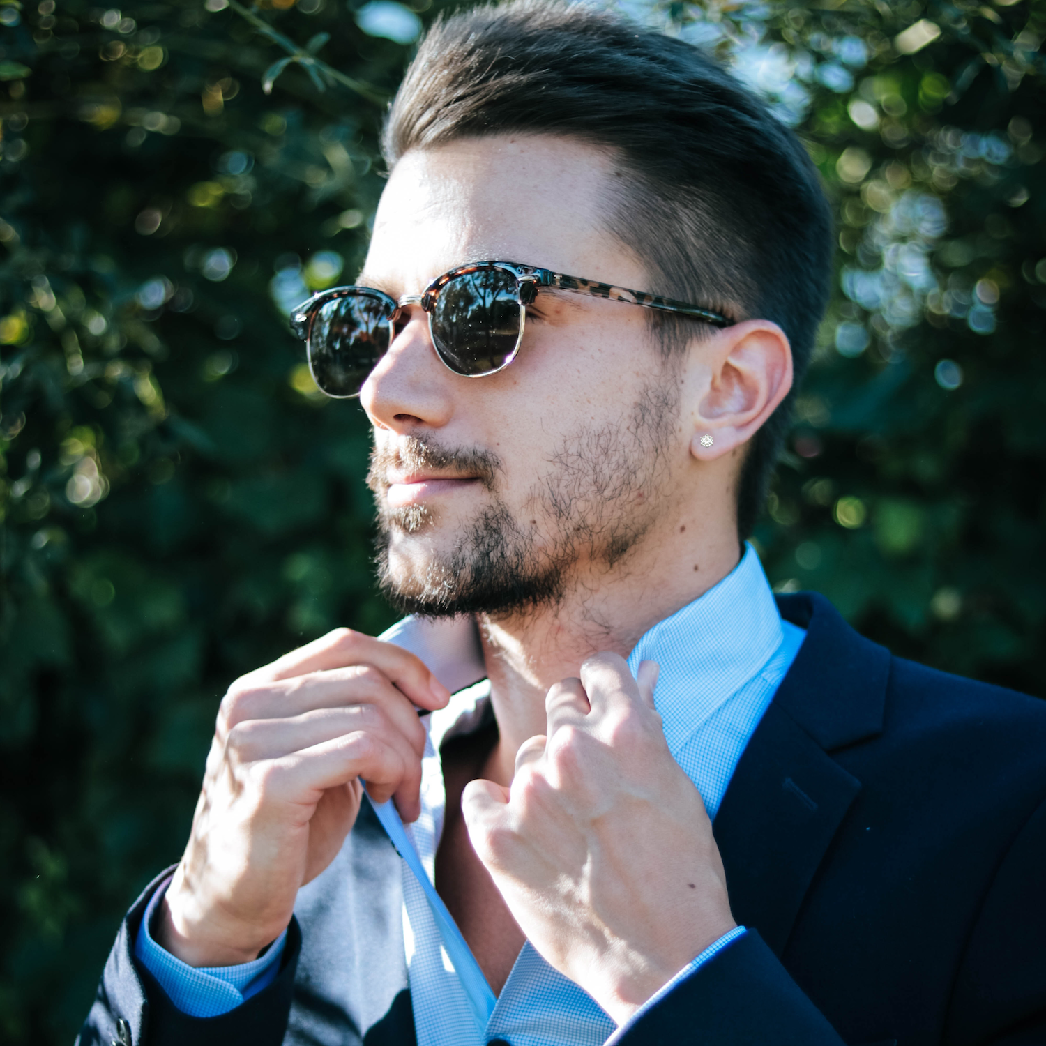 Avarta 18k White Gold 50 Cents Each Moissanite Solitaire Unisex Stud Earrings Secondary image