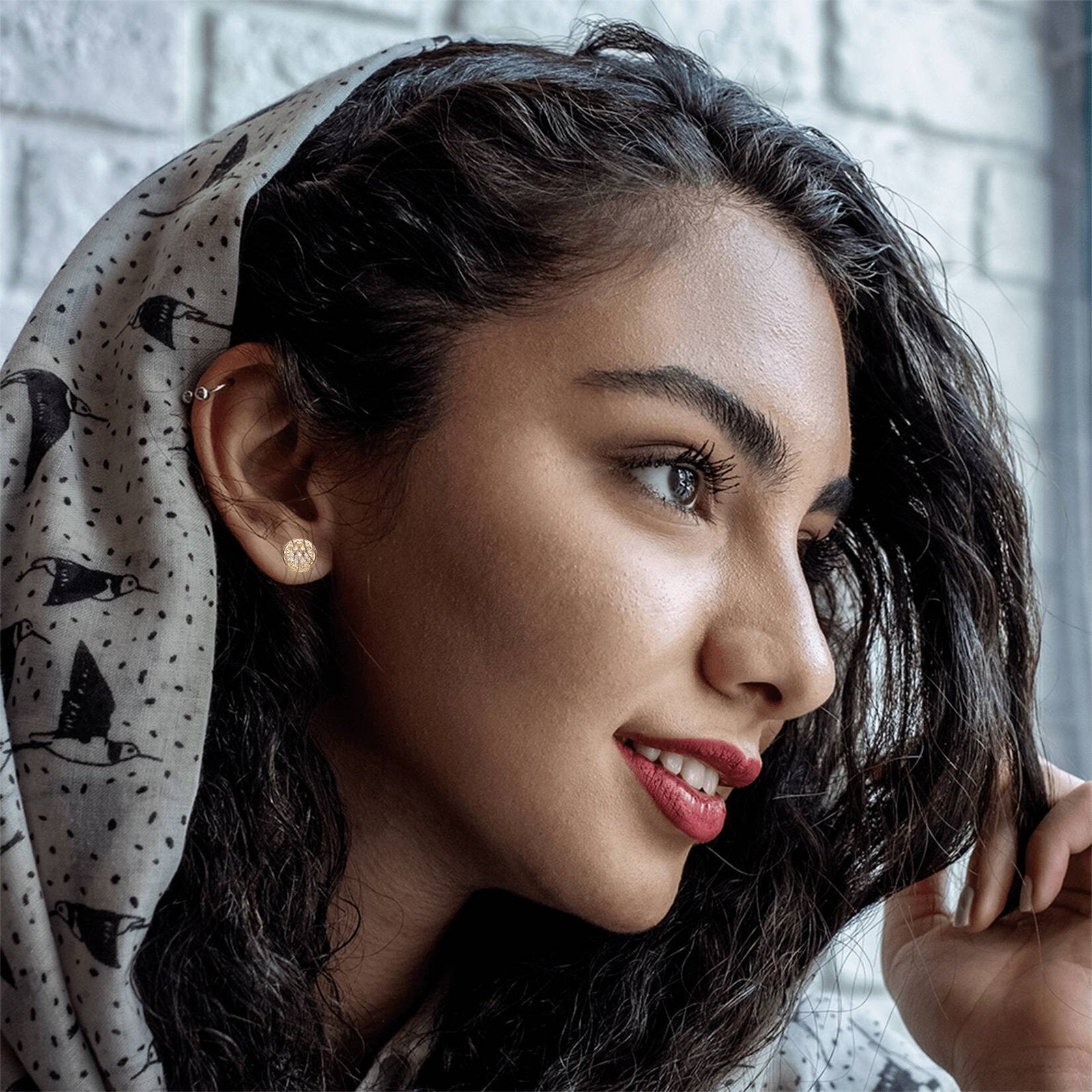 18K Yellow Gold Handmade Designer Stud Earrings Secondary image