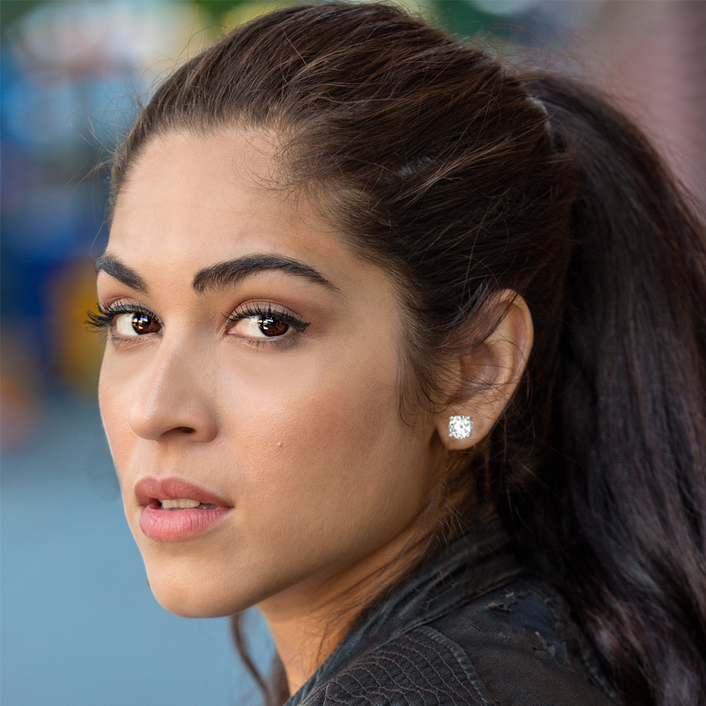 Avarta 18k Gold 3.80 Carat Each Solitaire Studs Earring For Girls &amp; Women