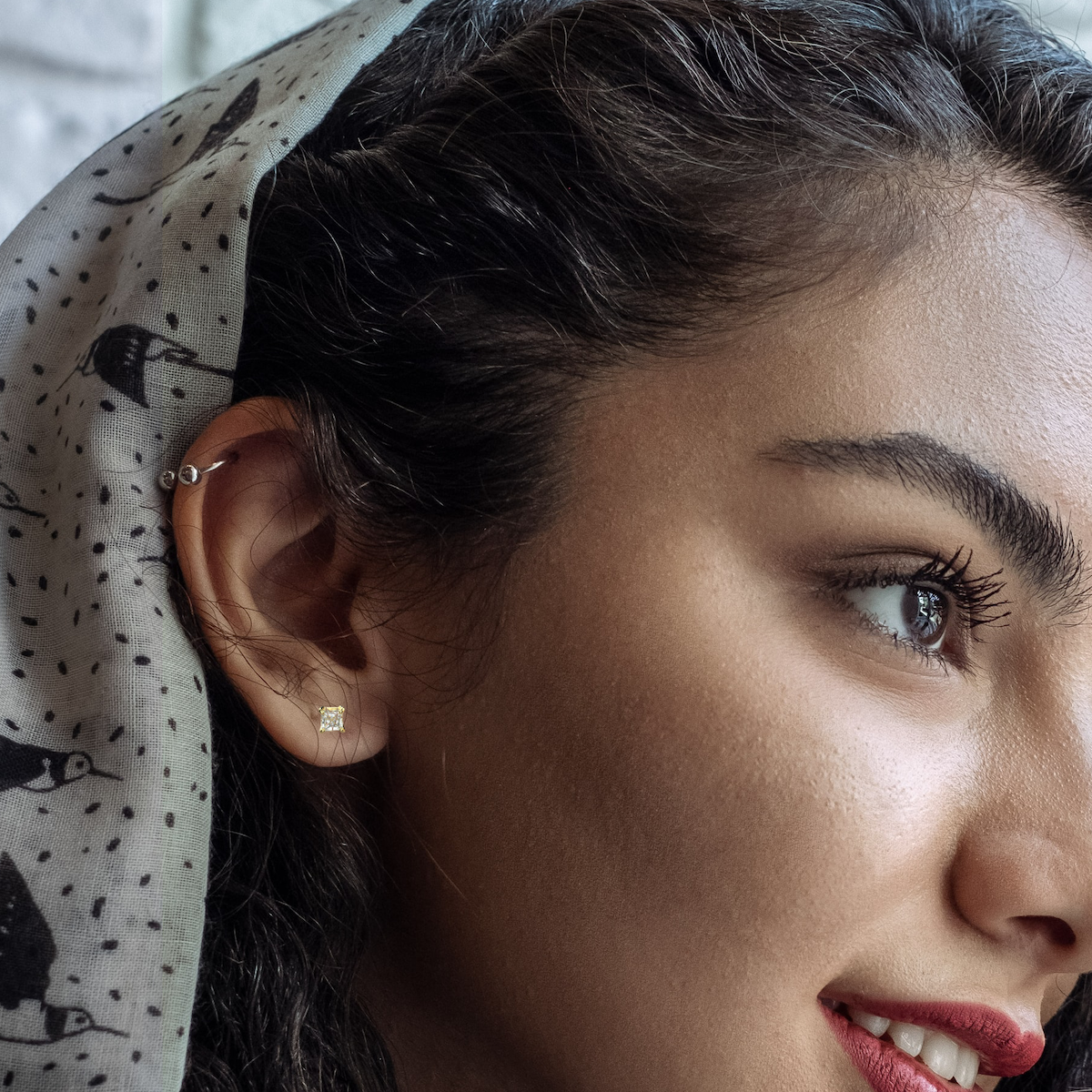 Avarta Jewellery 18K 0.50 Carat Each Princess Cut Unisex Solitaire Studs Secondary image