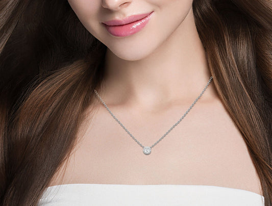 Avarta Jewellery 18k White Gold 50 Cents Halo Pendant