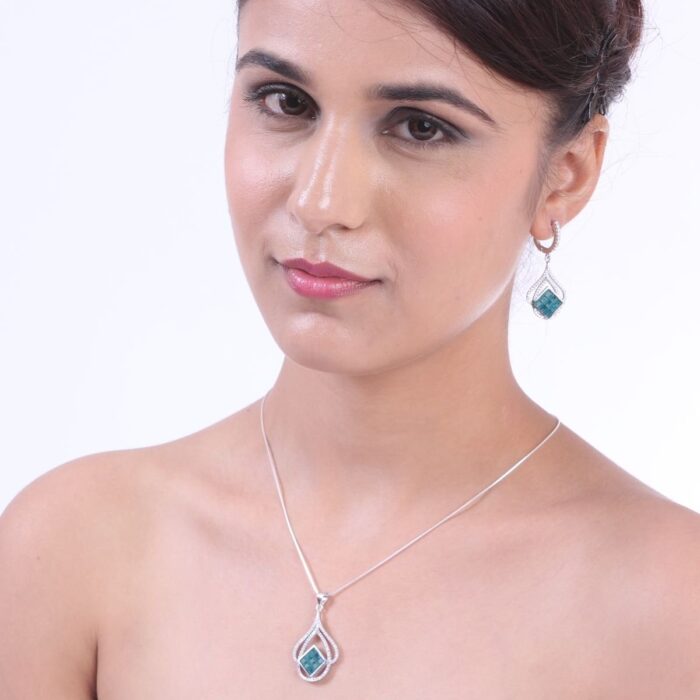 Avarta Jewellery Sterling Silver Emerald Pendant Set With Chain - Image 2