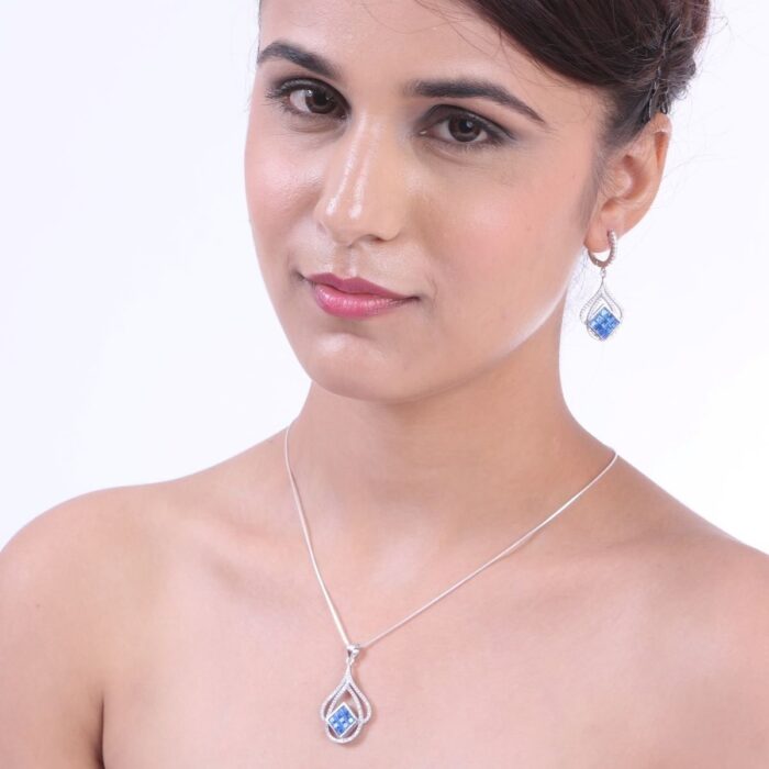 Avarta Jewellery Sterling Silver Blue Sapphire Pendant Set With Chain - Image 2