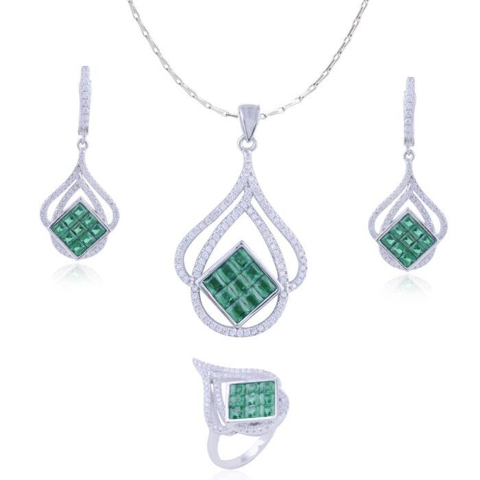 Avarta Jewellery Sterling Silver Emerald Pendant Set With Chain
