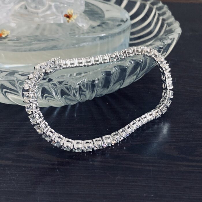 Avarta Jewellery Sterling Silver 10.50 Carat Moissanite Tennis Bracelet For Girls & Women - Image 5
