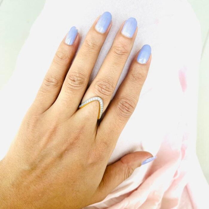 Avarta 18k Gold Aishwarya Diamond Ring - Image 2