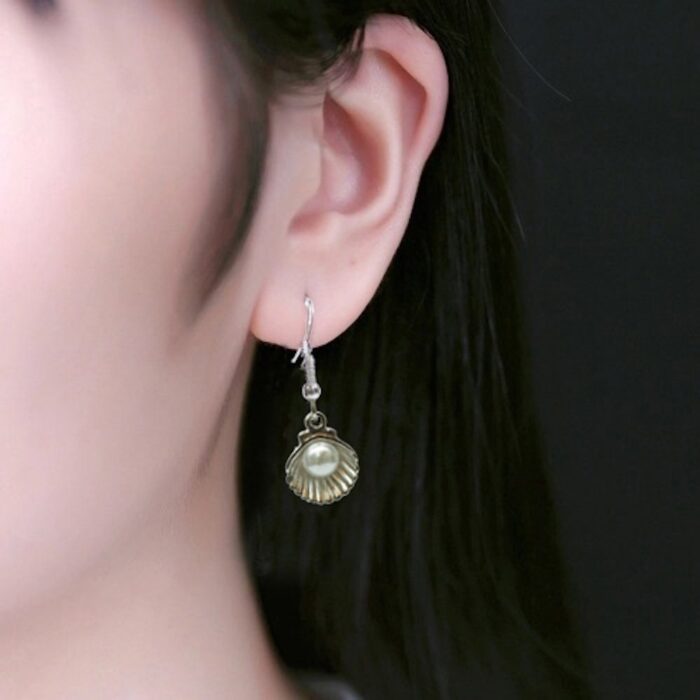 Avarta Exhilarating Combo of Elephant Earring & Shell Shape Hoop Earing - Image 3
