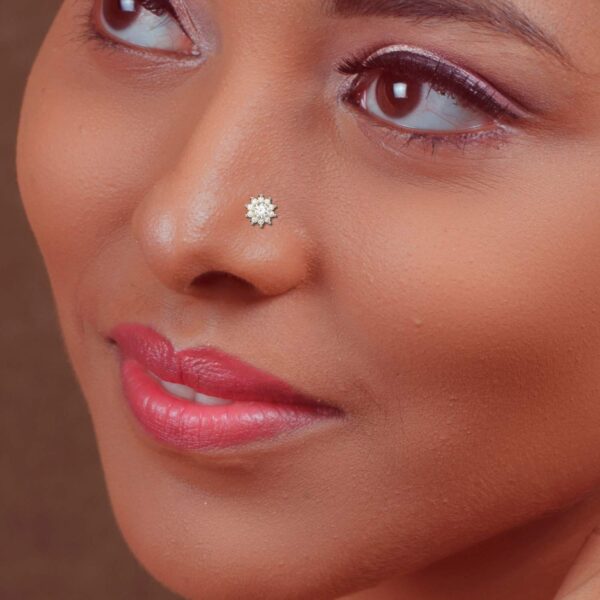 Avarta Jewellery Sparkle Flora Diamond Nose Stud - Image 2