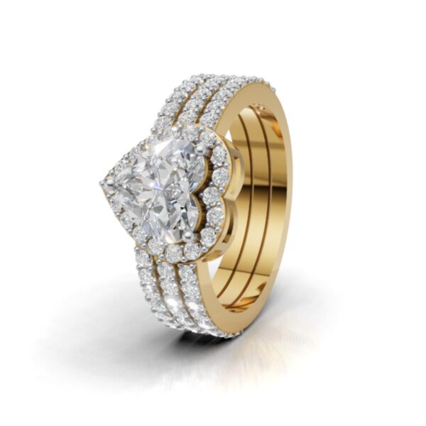 Avarta Elegance Heart Halo Ring With Lab Diamond